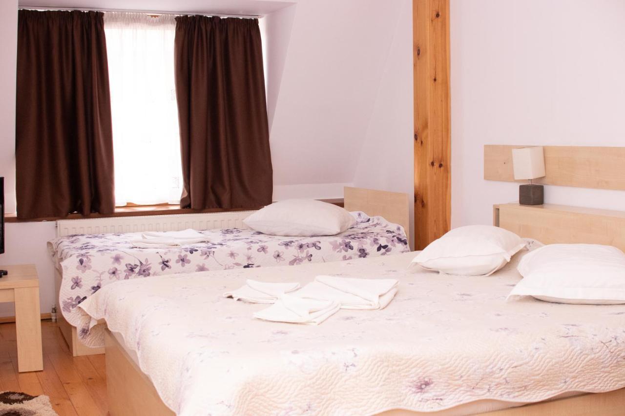 Bicaz-Chei Hotel Ngoại thất bức ảnh