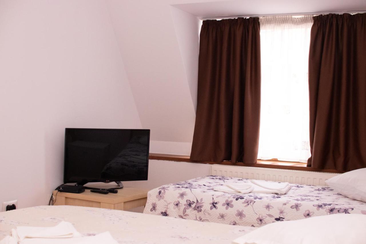 Bicaz-Chei Hotel Ngoại thất bức ảnh