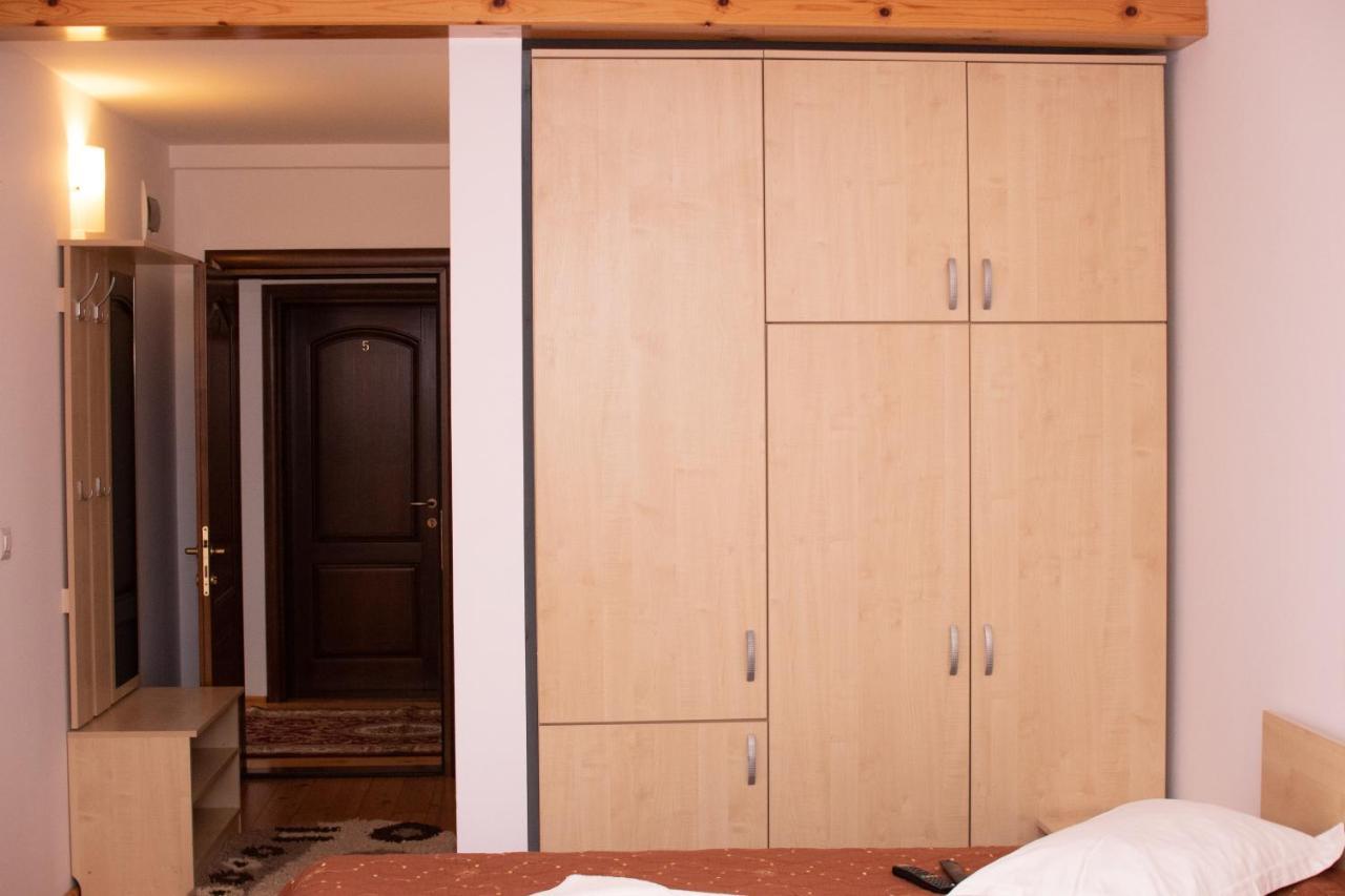 Bicaz-Chei Hotel Ngoại thất bức ảnh